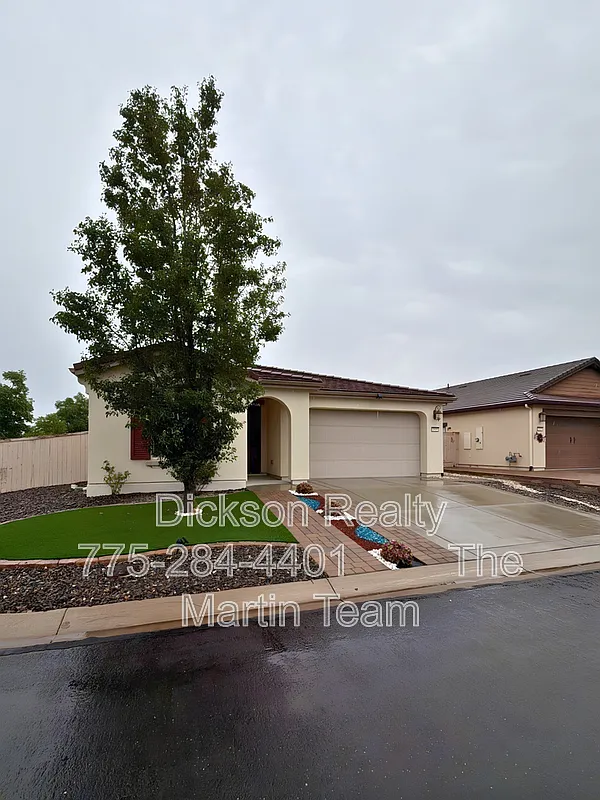 3 bed, 2.0 bath, 1719 sqft, $2,898 — Photo 2