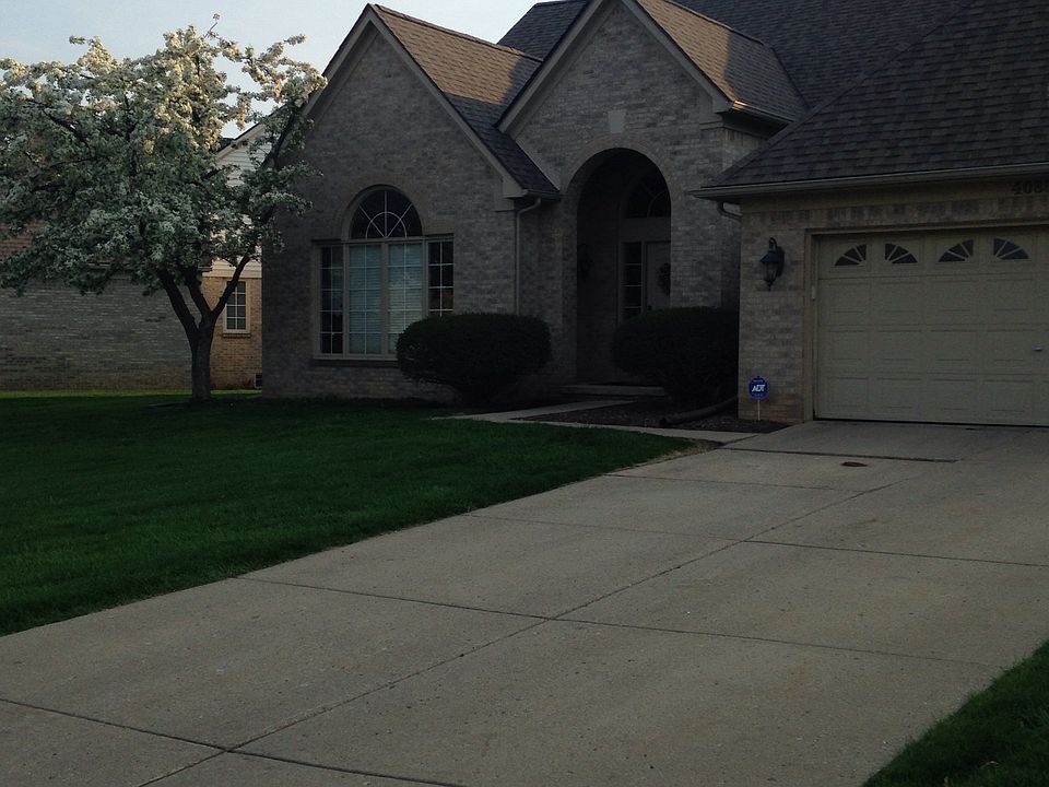 1st image of 4080 Persimmon Dr