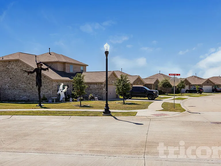 2005 Brook Meadow Dr — Photo 17