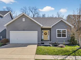 952 Meramec Grove Dr, Ballwin, MO 63021