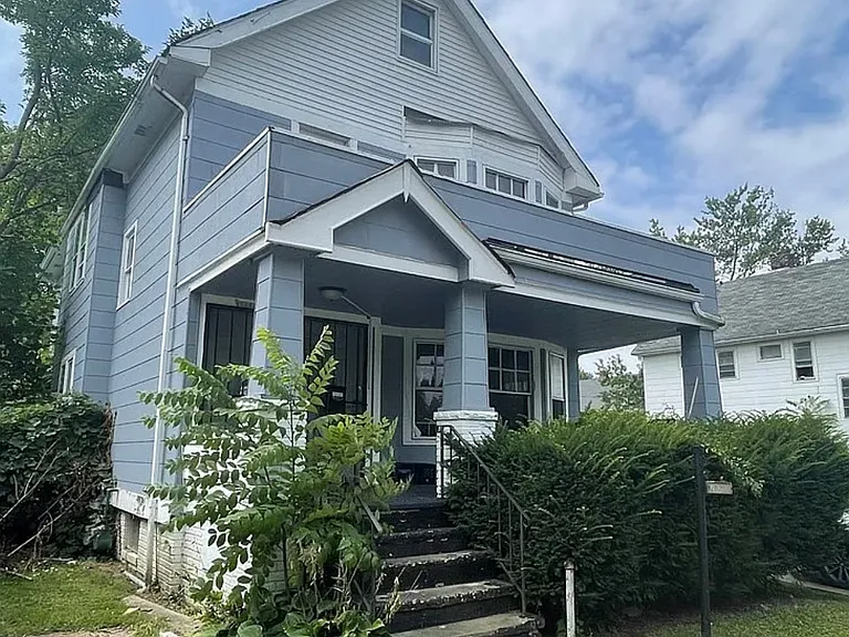 12802 Gruss Ave — Photo 1