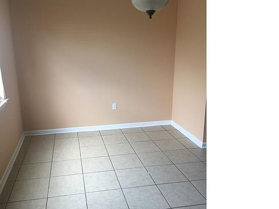3rd image of 6878 Parc Brittany Blvd