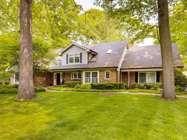 36 Cumberland Dr, Lincolnshire, IL 60069