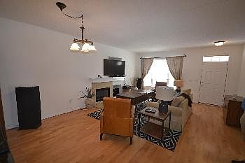 1st image of 1932 Crenshaw Cir