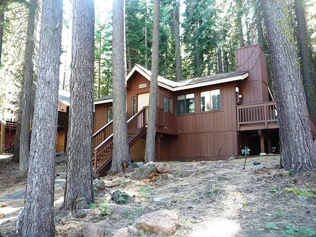 2 bed, 850 sqft, $2,200 — Photo 2