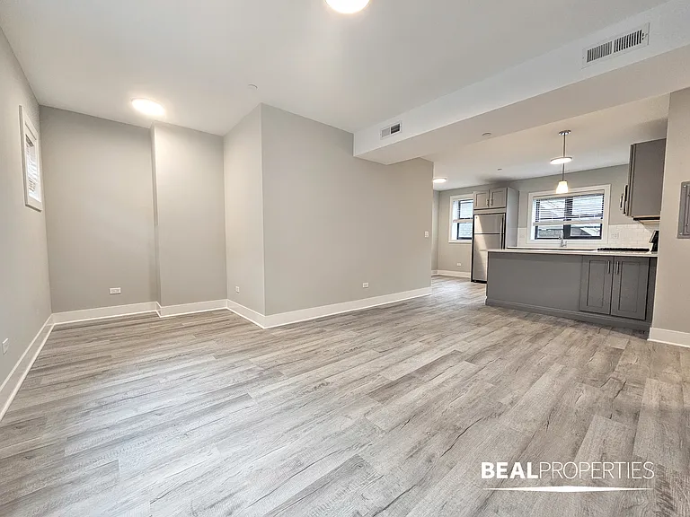 1133-1139 Oak Ave — Photo 14