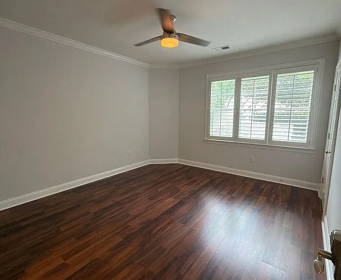 5609 Fairview Rd #5 — Photo 3