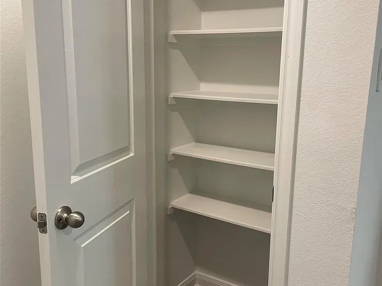 9718 Marie Village Ct — Photo 5