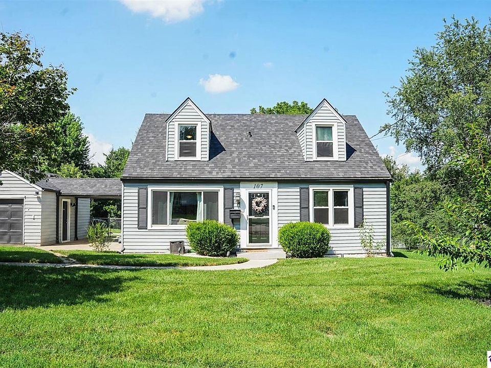 1st image of 107 Irwin Ave