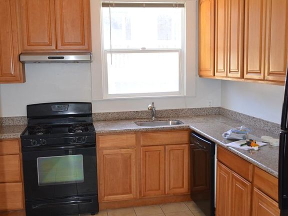 5th image of 320 Ramona St #A