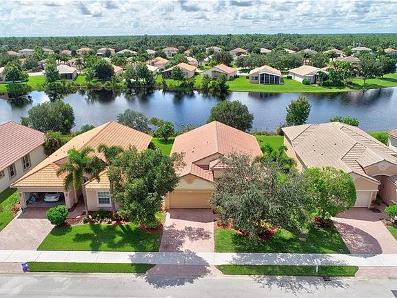 3rd image of 1511 SE Legacy Cove Cir
