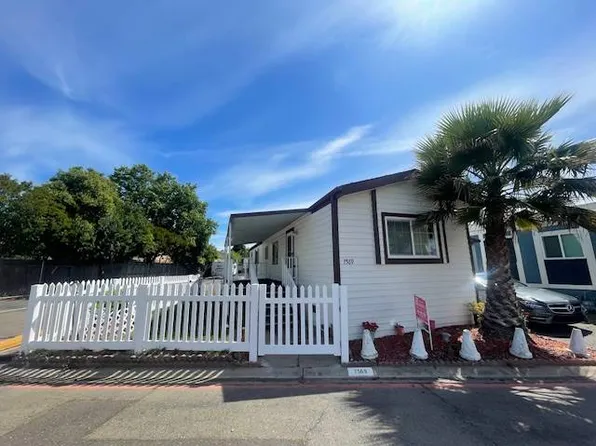 7569 Huckleberry Ln, Sacramento, CA 95828