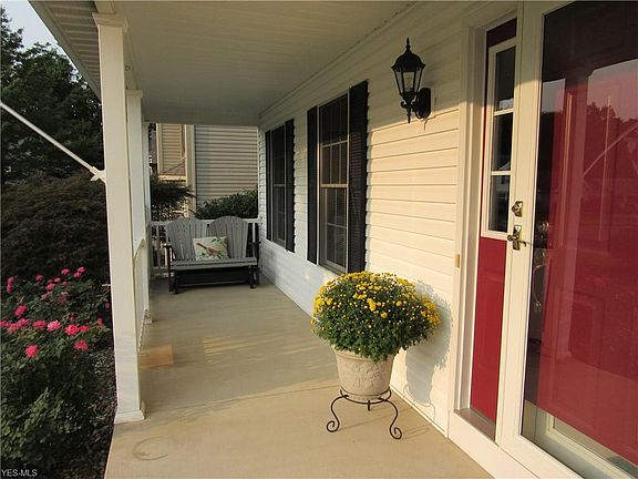 2nd image of 3711 White Oak Dr