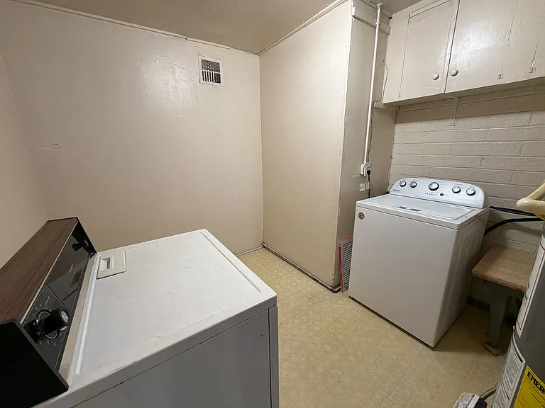 2801 W Glenrosa Ave — Photo 8
