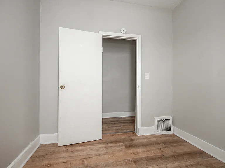3635 W 46th St #1 — Photo 12