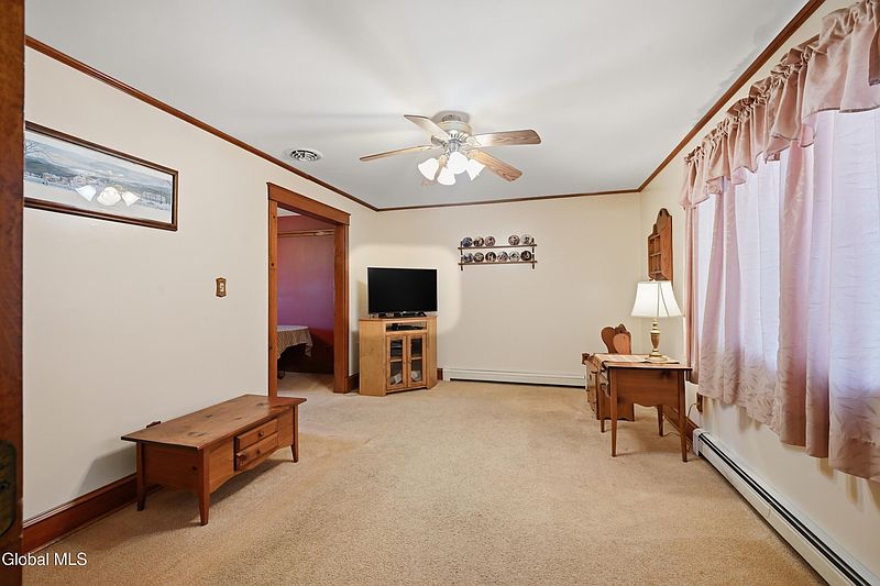 4th image of 14 Leonard Drive