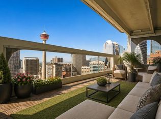 221 S 6th Ave SE #2911, Calgary, AB T2G4Z9