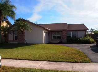 11710 NW 37th Pl, Sunrise, FL 33323