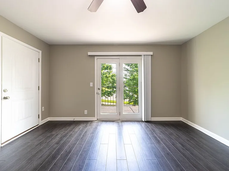 Autumn Ridge Apartment Community — Photo 32