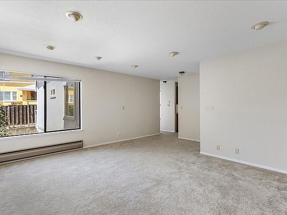 3rd image of 2401 Park Blvd APT 6