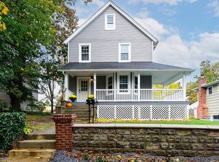 31 Minetta Ct, Huntington, NY 11743