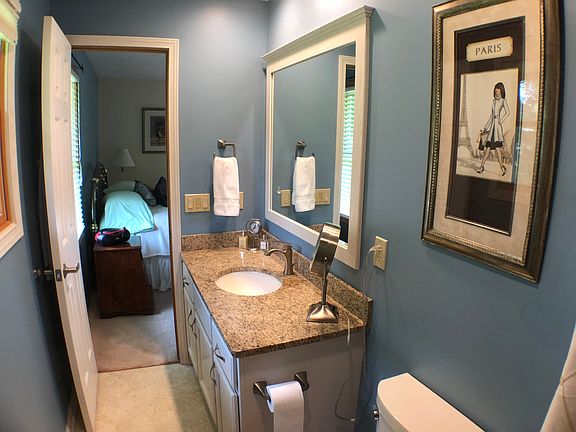 5th image of 1075 Eaton Green Dr