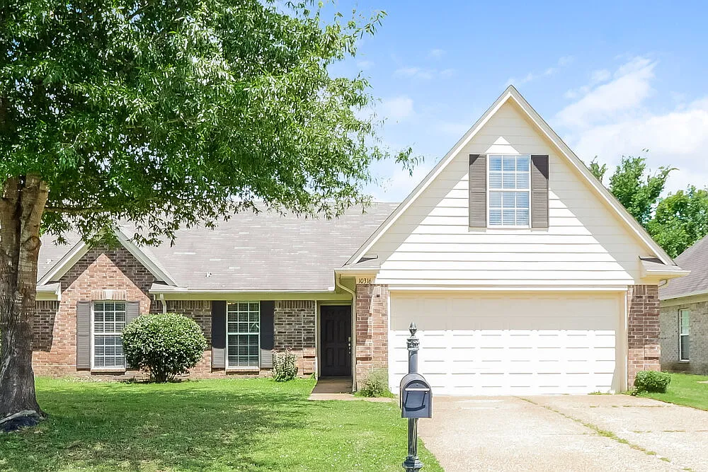 4 bed, 2.0 bath, 1757 sqft, $1,930 — Photo 1
