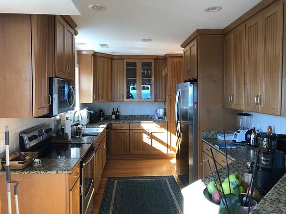 4th image of 6212 Ocean Front Ave #B