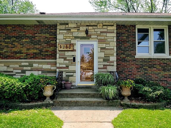 4th image of 9202 S Tulley Ave