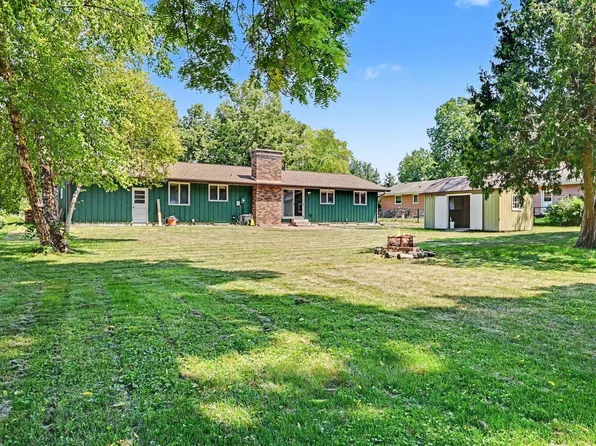 206 Lincoln Ave S, New Prague, MN 56071