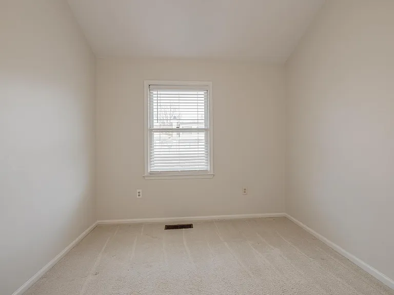 4119 11th Pl N — Photo 11