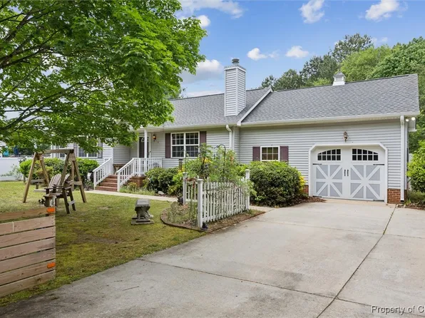 2820 Pigeon Hill Rd, Hayes, VA 23072