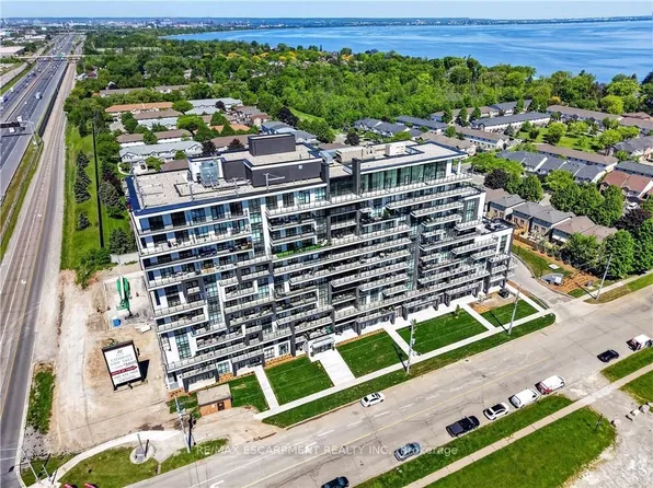 461 Green Rd #809, Hamilton, ON L8E 5W9