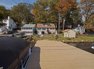 9 S Lakeside Ave, Lake Hopatcong, NJ
