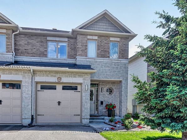 425 Barrick Hill Rd, Ottawa, ON K2M 0H7