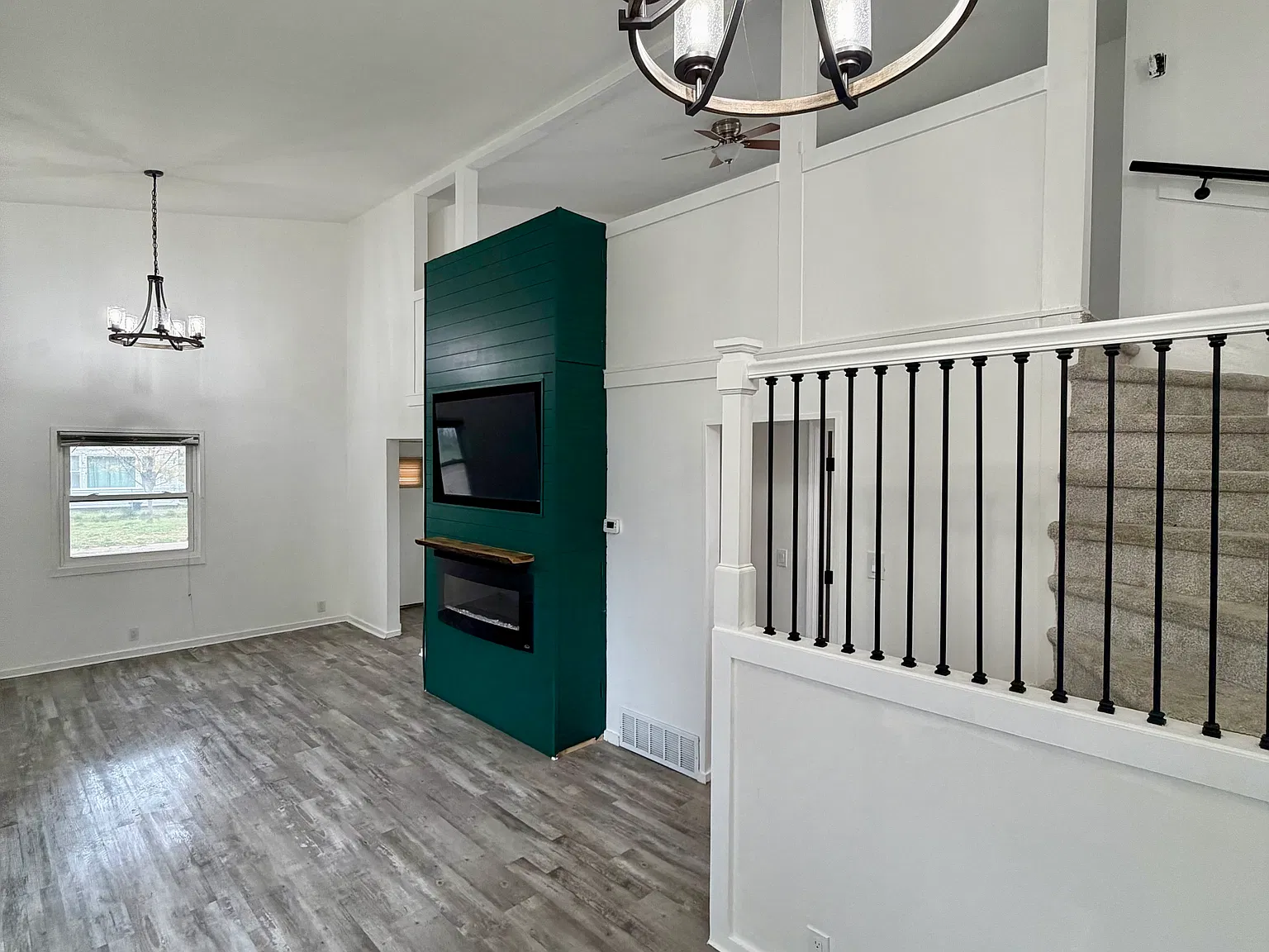 2 bed, 1123 sqft, $1,650 — Photo 1