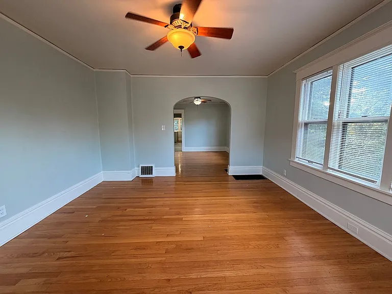 254 Warren Ave SE — Photo 6