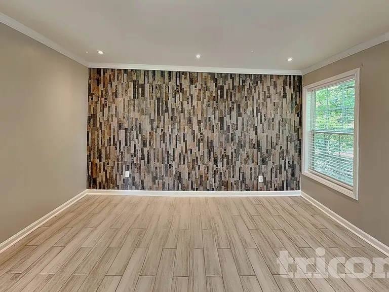 1806 Dalton Way — Photo 3