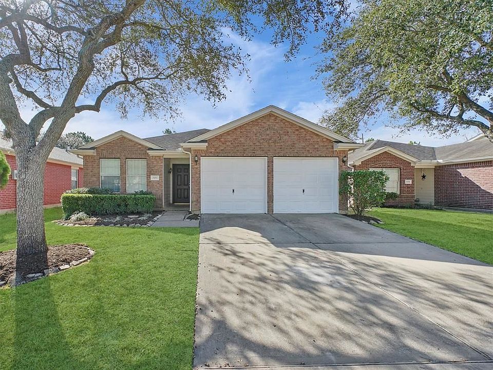 1st image of 21215 Somerset Park Ln