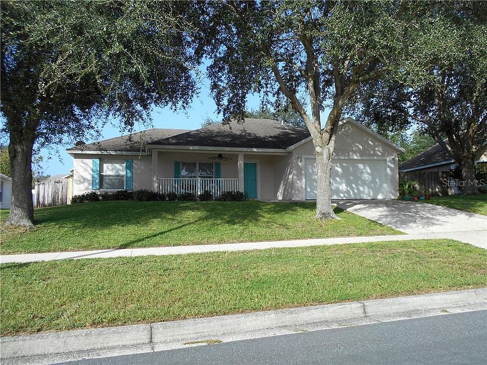 1st image of 208 Willow Bend Dr