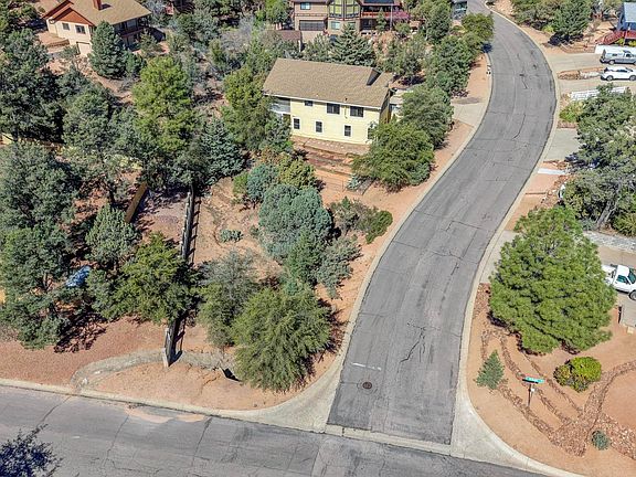 3rd image of 1106 N Monte Rosa Ln