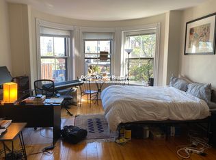 381 Commonwealth Ave APT 7, Boston, MA 02115