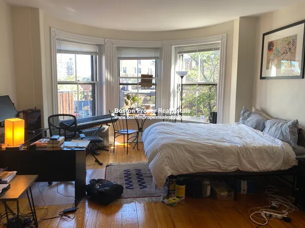 381 Commonwealth Ave APT 7, Boston, MA 02115