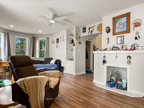 3rd image of 349 Stanley St