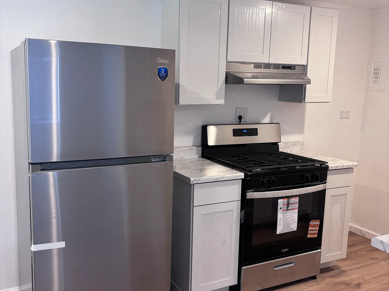 1 bed, 700 sqft, $1,250 — Photo 2