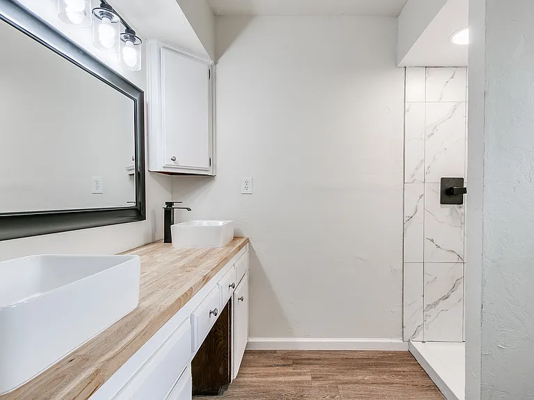 3300 SW 40th St — Photo 10