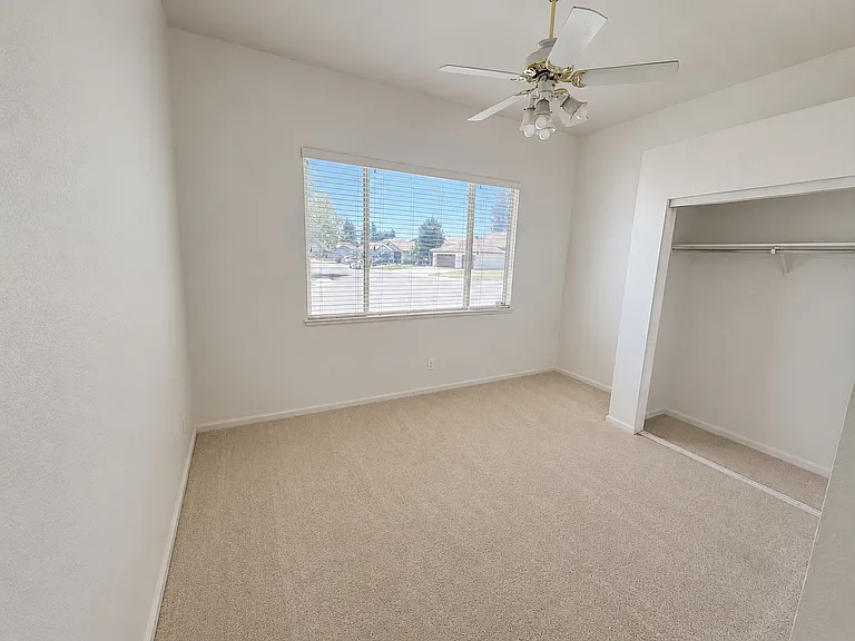 973 Piermont Ct — Photo 9