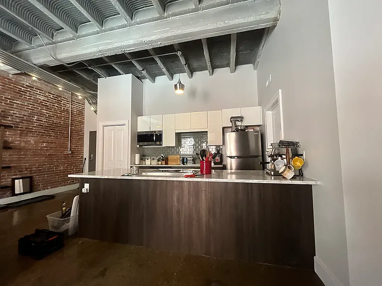 40 E University Ave #202 — Photo 2