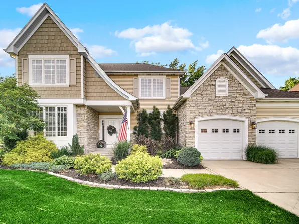 108 N Barker Ct, Valparaiso, IN 46385