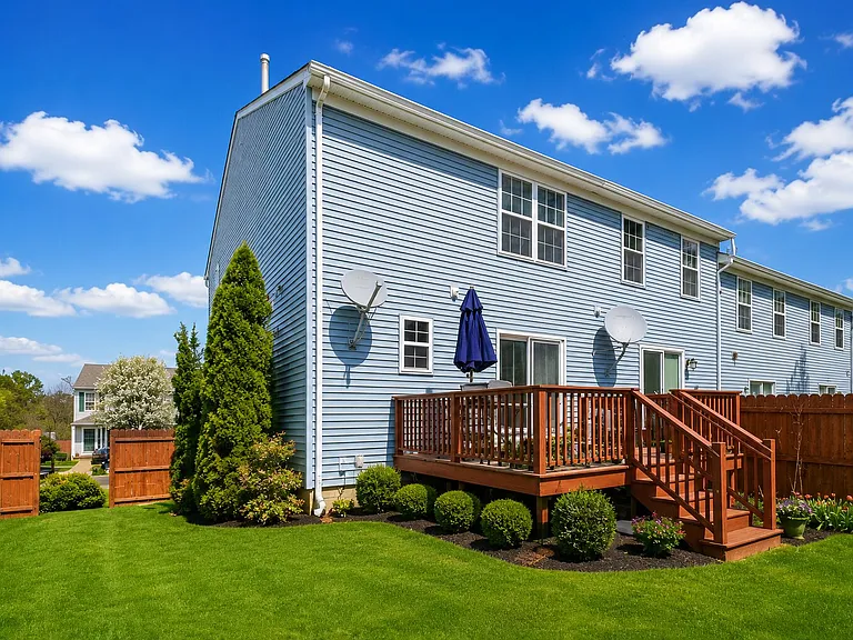 32 Mill Stream Rd — Photo 16